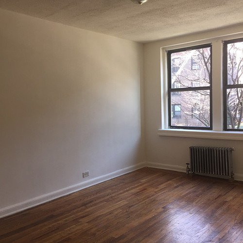 82-83 Brevoort St