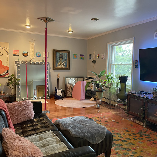 168-27 Highland Ave