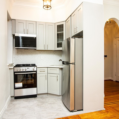 83-44 Lefferts Blvd