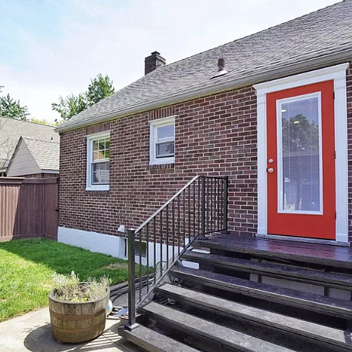 84 Bryson Ave