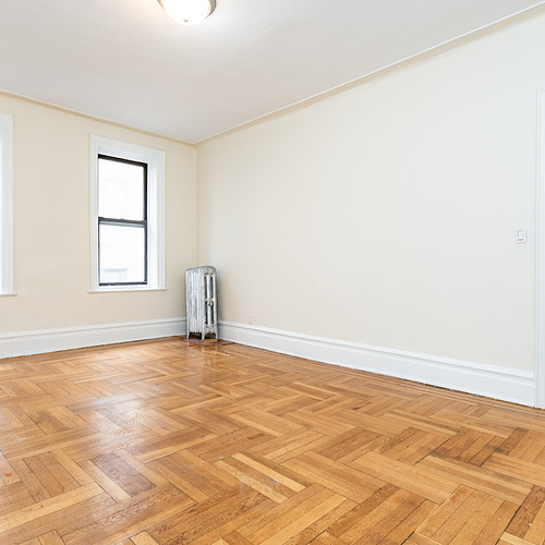 119-21 Metropolitan Avenue