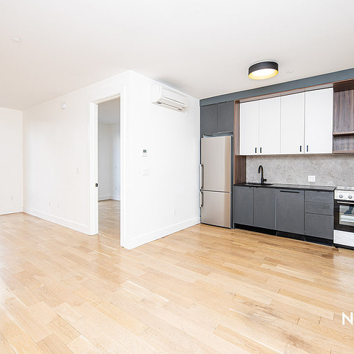 16 Charles Pl